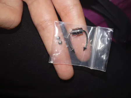 پیرسینگ مدل فیک بینی آهنربایی