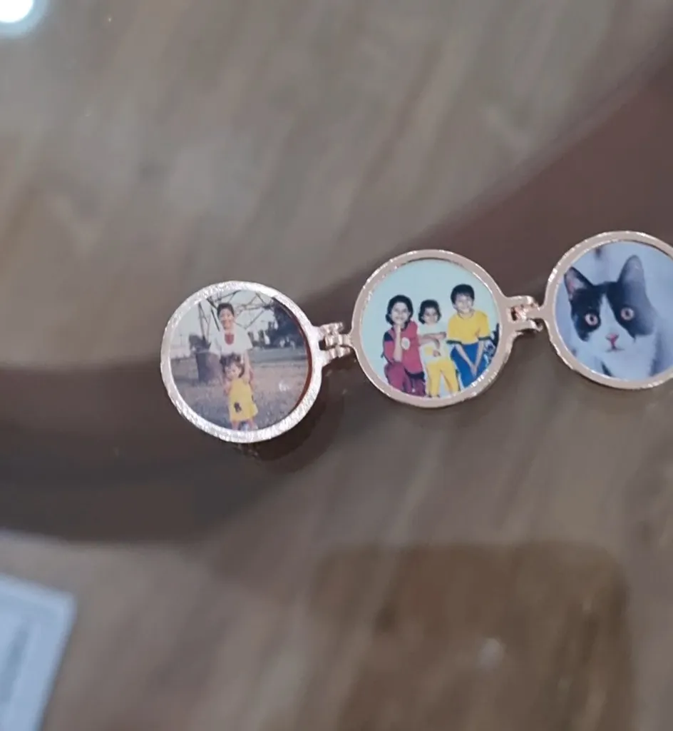 گردنبند زنانه برانت مدل قاب عکس خانواده