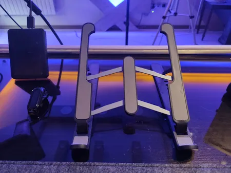 پایه نگهدارنده لپ تاپ مدل P1 2021