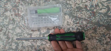 پیچ گوشتی و سری پیچ گوشتی مدل تعمیرات طرح gs 8032 بسته 32 عددی