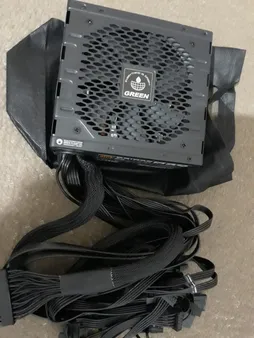 منبع تغذیه کامپیوتر گرین مدل GP800A-GED