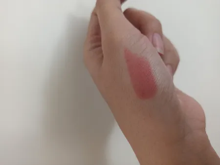 رژ لب جامد گلدن رز شماره 03