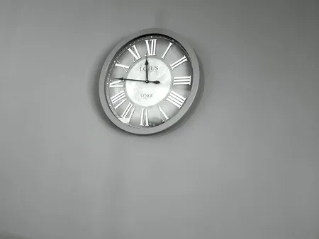 ساعت دیواری لوتوس کد 8841