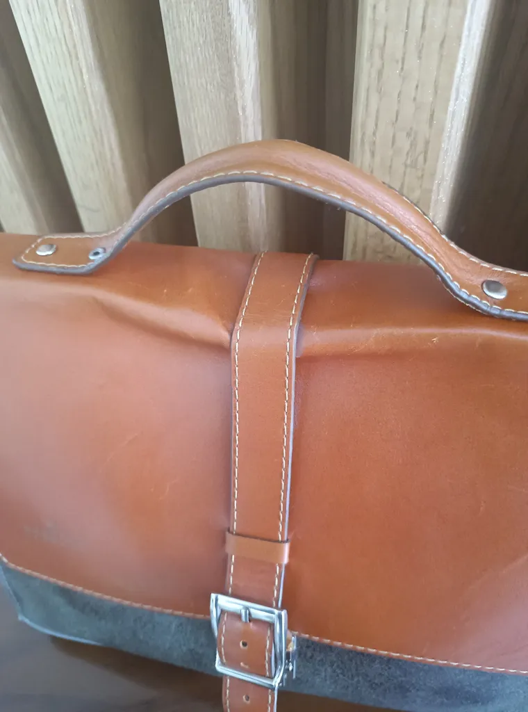 کیف اداری چرم بارثاوا مدل 1102