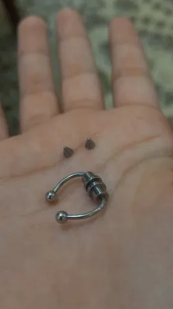 پیرسینگ بینی زنانه پایتخت مدل PS209