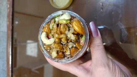 عسل معجون چهار مغز سالمین - 450 گرم