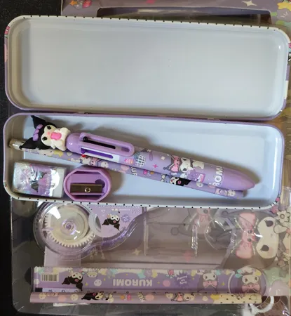 ست لوازم التحریر مدل 8026 طرح كرومي مجموعه 8 عددی