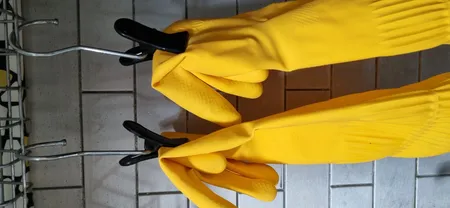 گیره دستکش مدل رومئو کد G02 بسته 2 عددی