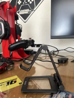 پایه نگهدارنده گوشی موبایل و تبلت یسیدو مدل c97