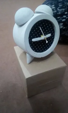 ساعت رومیزی بتنی مدل M-c05