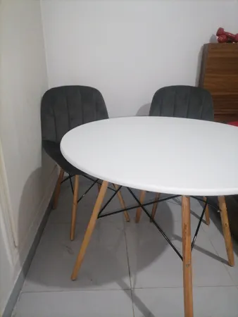 میز و صندلی ناهارخوری دو نفره مدل مایا لمسه کد gm01