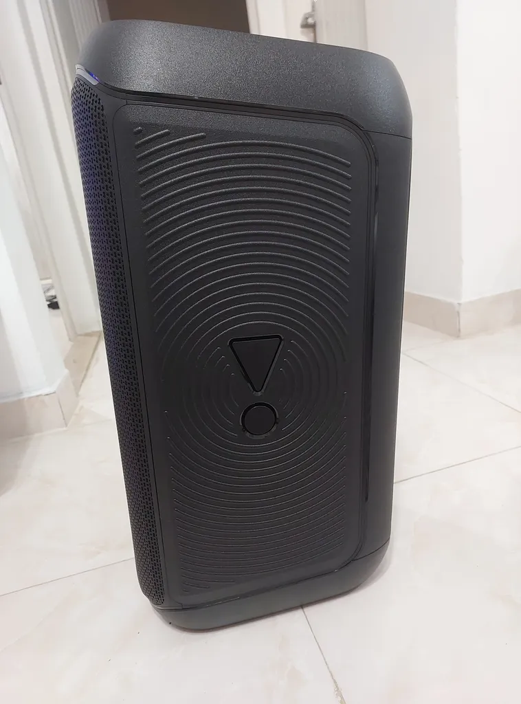 اسپیکر بلوتوثی قابل حمل جی بی ال مدل PartyBox Club 120