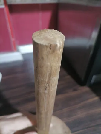 پایه رول دستمال کاغذی آرونی چوب طرح روستیک مدل SHOKA