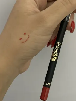 مداد لب ملونی شماره 527