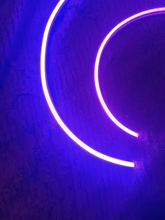 ریسه نئون فلکسی مدل 2835 طول 1 متر