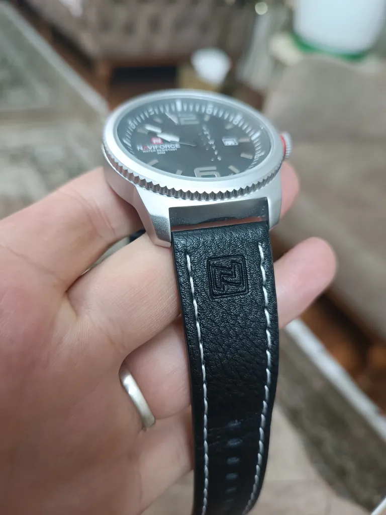 ساعت مچی عقربه ای مردانه نیوی فورس مدل NF9063 SWB