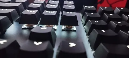 کیبورد مکانیکال لاجیتک مدل K845 Red Switch