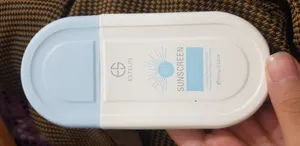 تجریه خرید کرم ضد آفتاب بی‌رنگ استلین، 80 SPF، مدل ultra،  مناسب انواع پوست با حجم 100 میلی لیتر، محافظت‌کننده در برابر اشعه‌های UVA و UVB، مرطوب‌کننده، فاقد پارابن، PA+++، ضد پیری، دارای فرمولاسیون فاقد چربی، با ماندگاری 3 ساعته