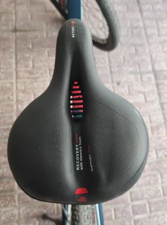 زین دوچرخه اکتیو مدل پلاس سوپاپ دار 570