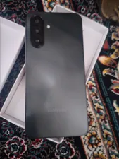 تجریه خرید گوشی موبایل سامسونگ مدل Galaxy A17 4G دو سیم کارت ظرفیت 128 گیگابایت و رم 4 گیگابایت - ویتنام