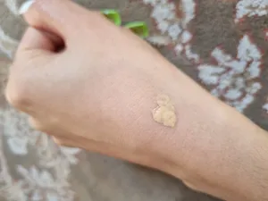 تجریه خرید کرم پودر BB درماتیپیک دارای spf 20 رنگ بژ طبیعی حجم 30 میلی لیتر