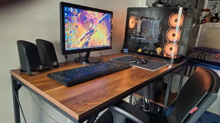 میز کامپیوتر تولیدی مهرو کد 19364