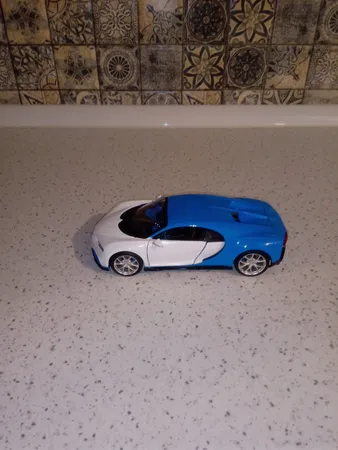 ماشین بازی مایستو مدل Bugatti Chiron