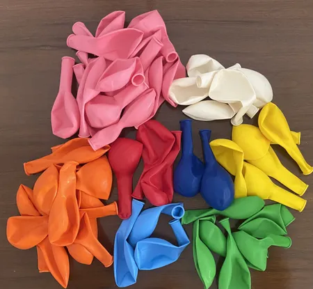 بادکنک مستر تم طرح رنگا رنگ پلاس مجموعه 50 عددی