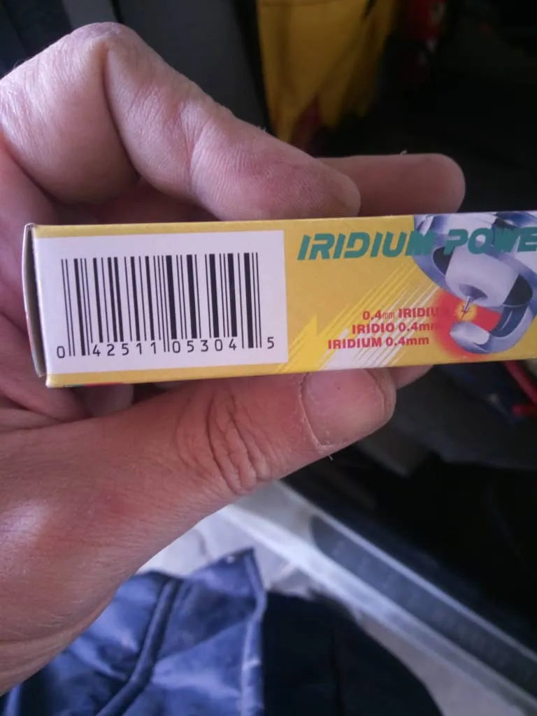 شمع خودرو دنسو مدل سوزنی کد 4IK20 بسته 4 عددی