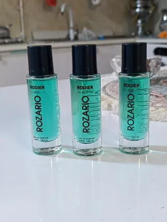 عطر جیبی مردانه رودیر مدل  ROZARIO حجم 30 میلی لیتر