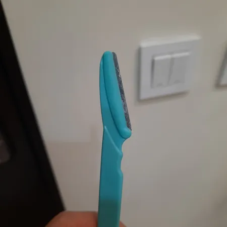 تیغ اصلاح ابرو مدل 001