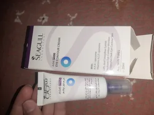 تجریه خرید کرم دور چشم سی گل سری Agepro حجم 20 میلی لیتر