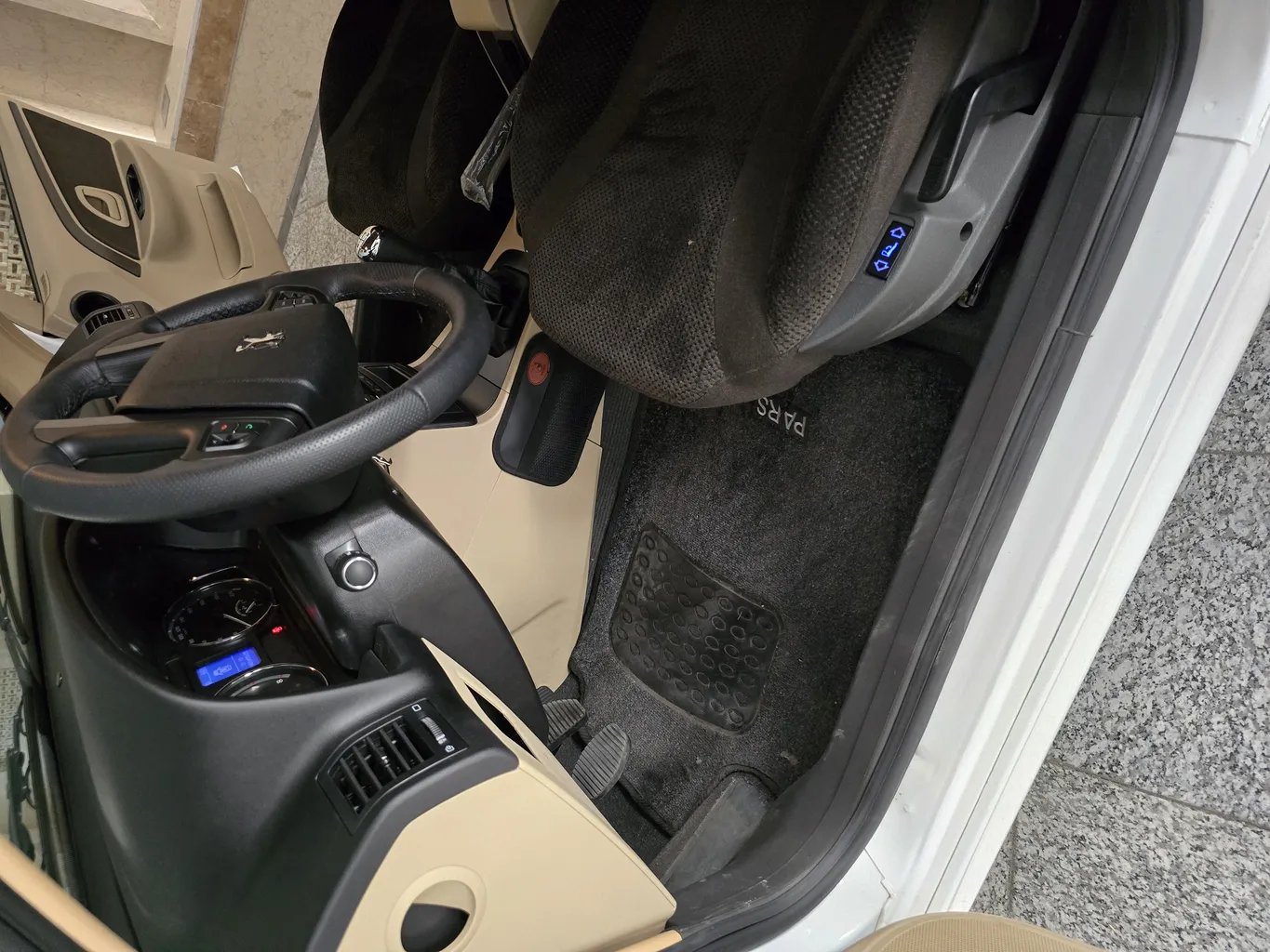 نگهدارنده تلفن همراه آردوج مدل چسبی