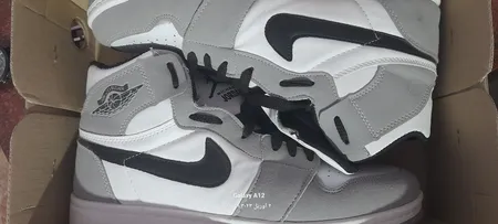 کفش مخصوص دویدن مدل Air Jordan 1 Mid Light Smoke