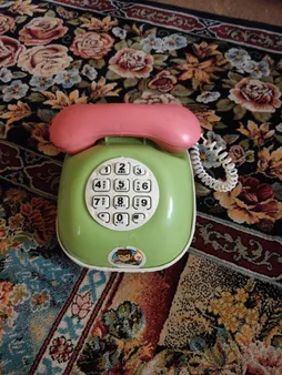 قلک طرح اسباب بازی تلفن و ماشین