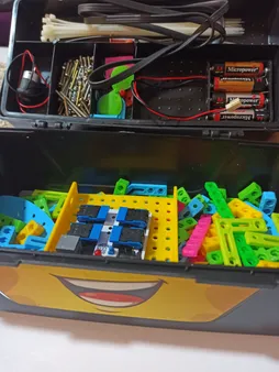 کیت آموزشی رباتیک سان مدل نابغه شو