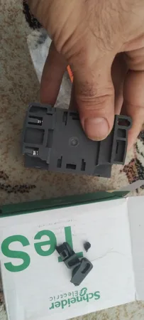 کنتاکتور 9 آمپر اشنایدر مدل LC1D09M7