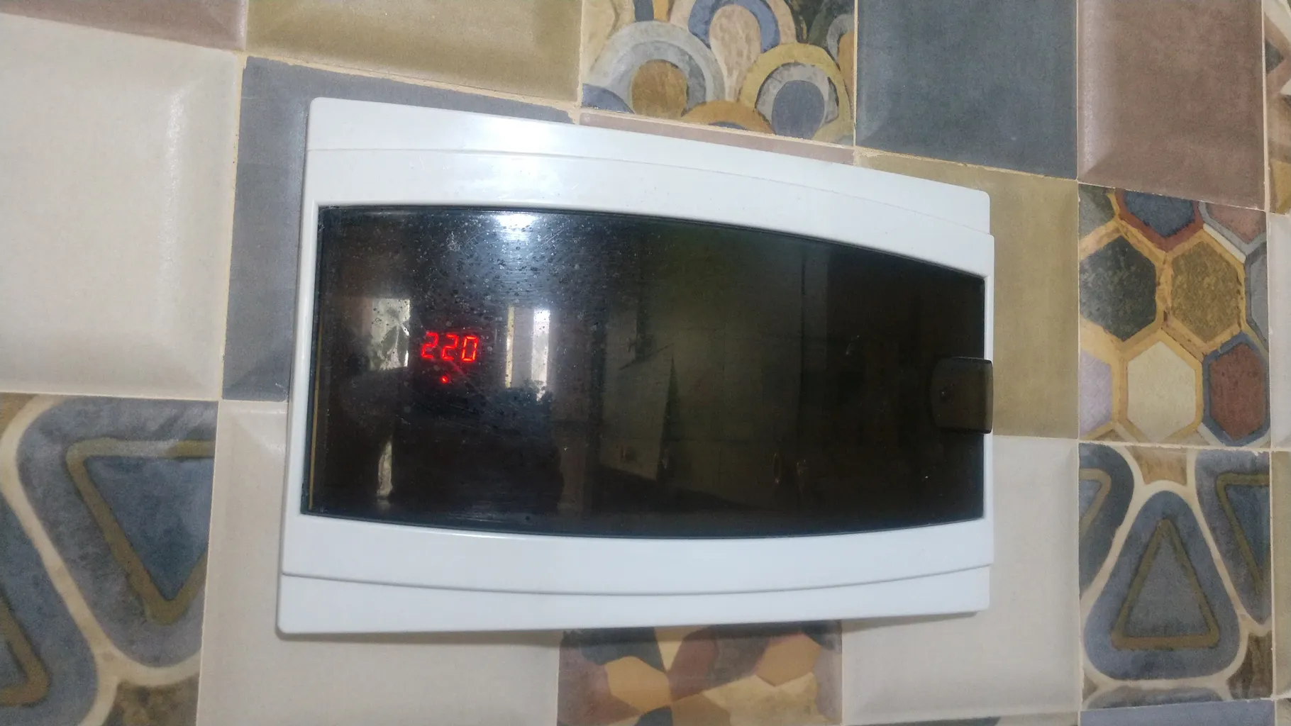 محافظ ولتاژ شیوا امواج مدل VPJN-20