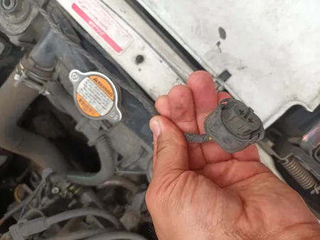 چراغ مه شکن جلو جمع ساز مناسب برای خودروی پراید 132