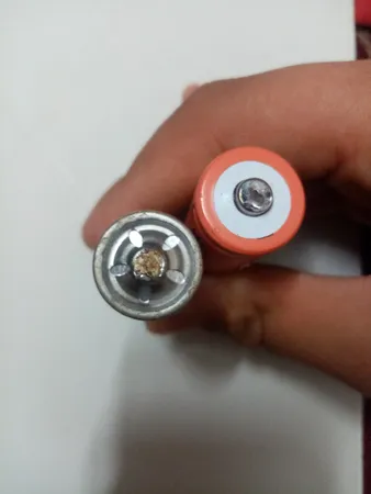 باتری لیتیوم یون قابل شارژ کینگ لیون کد 18650 ظرفیت 4800 میلی آمپر ساعت بسته 2 عددی