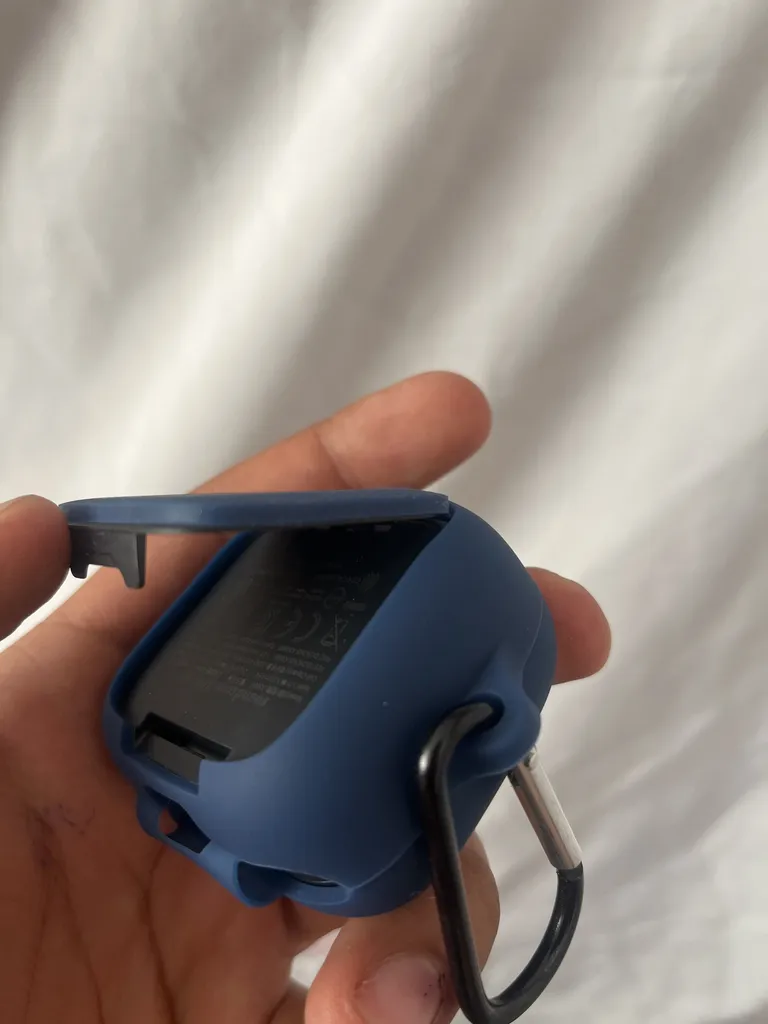 کاور رینیکا مدل R50 i NC مناسب برای کیس هدفون بی سیم انکر Soundcore R50i NC