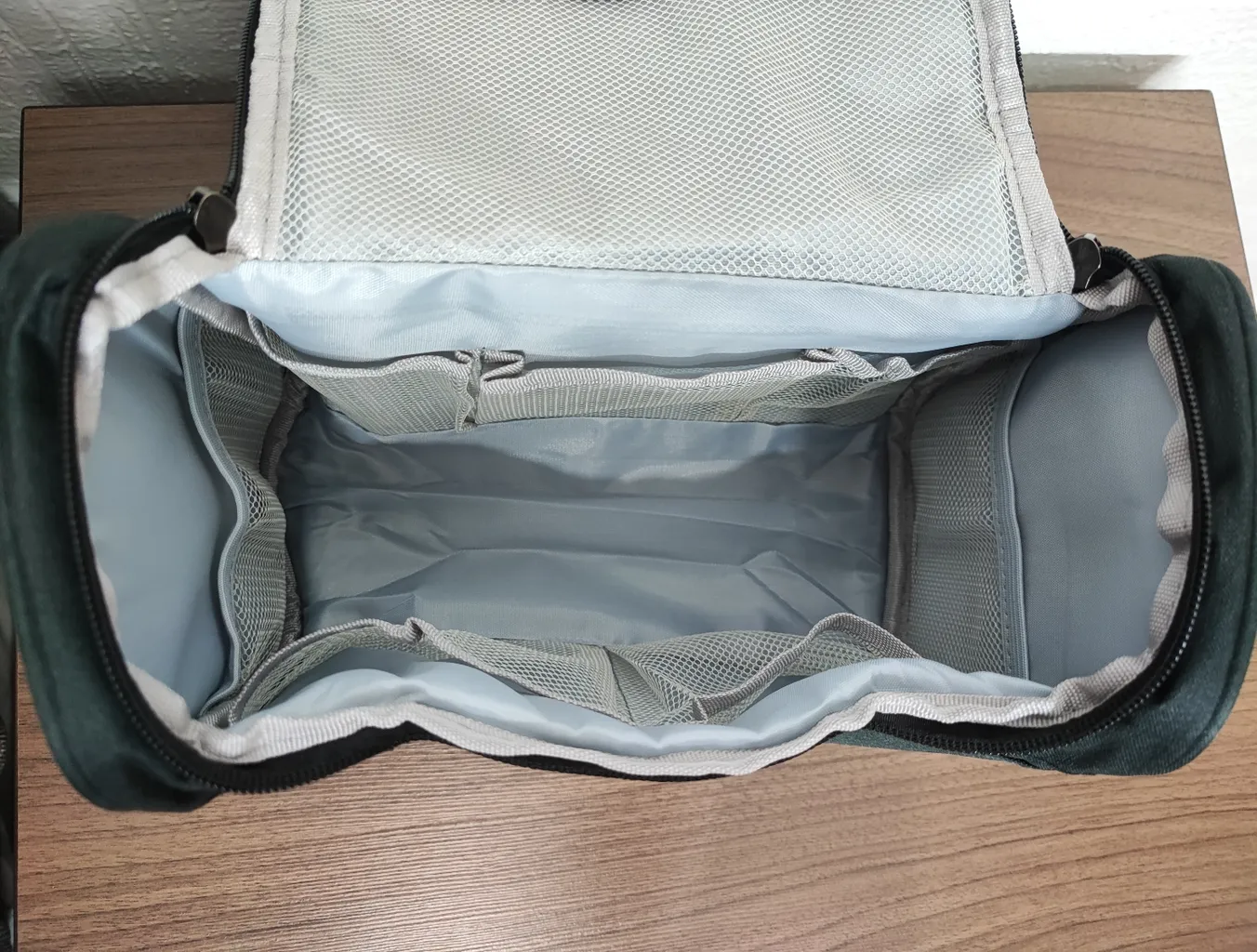 کیف لوازم آرایش زنانه مدل H-S5500