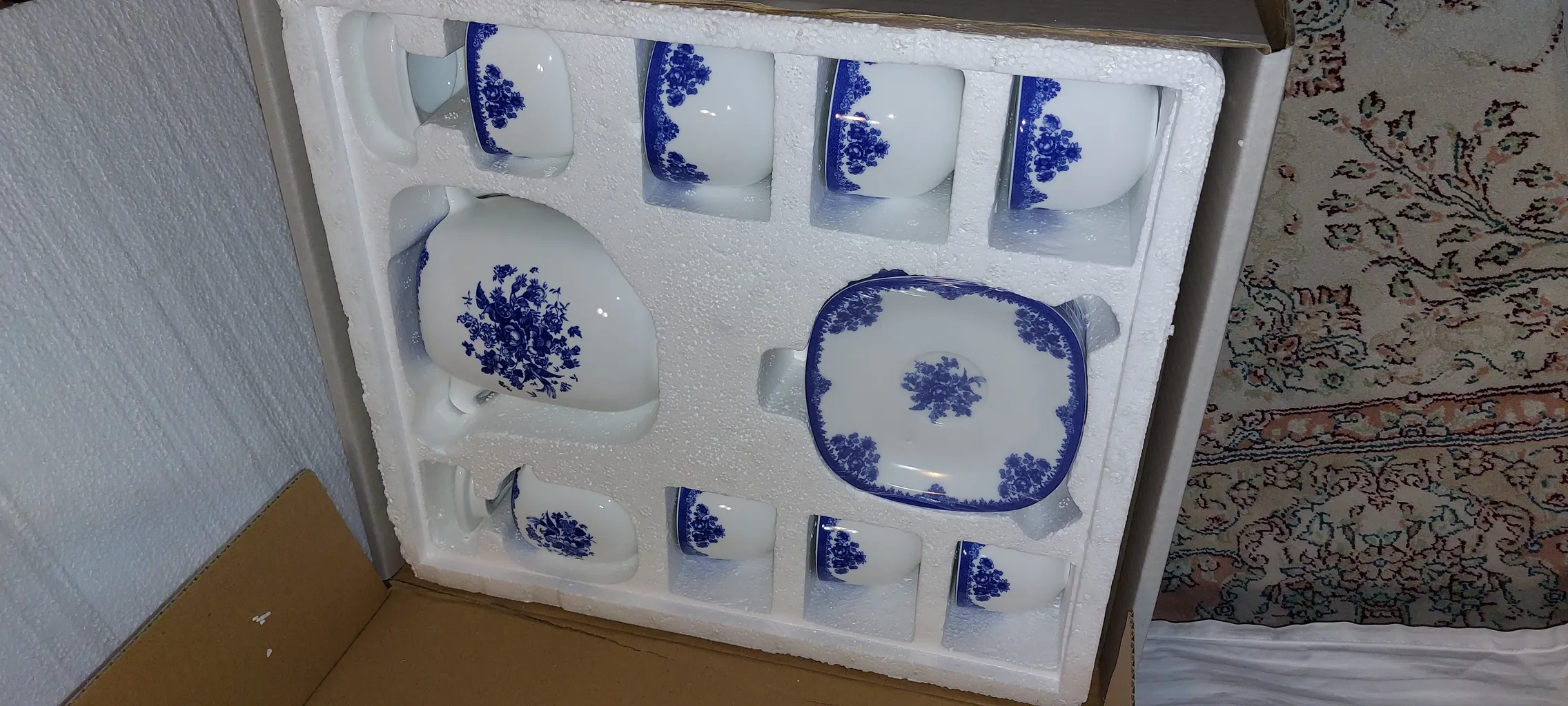 سرویس چای خوری 17 پارچه چینی زرین ایران مدل کواترو فلورانس درجه 3