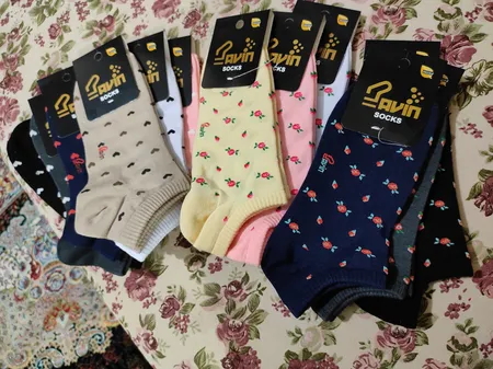 جوراب زنانه پاوین مدل گل گلی مجموعه 6 عددی