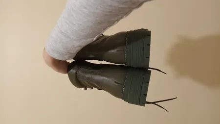 نیم بوت زنانه چرم مشهد مدل J2640-038