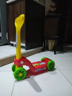 اسکوتر زرین تویز مدل Go Fast