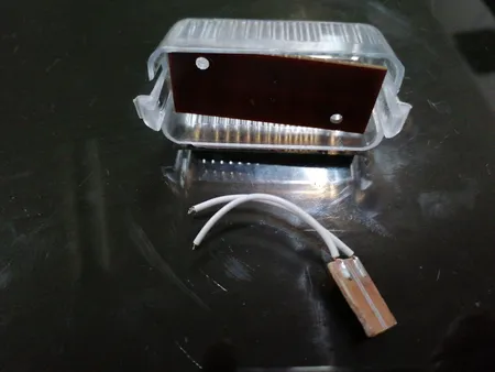 چراغ صندوق خودرو تک لایت مدل AM 5964 S مناسب برای ساینا