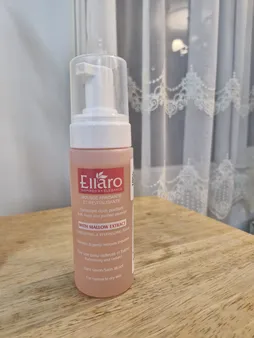 فوم شستشو صورت الارو مدل Comforting تحت لیسانس حجم 150 میلی لیتر