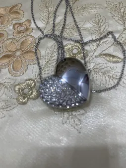 فلش مموری طرح قلب مدل UJ-004 ظرفیت 64 گیگابایت