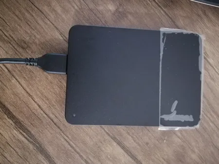 هارد اکسترنال توشیبا مدل Canvio Ready ظرفیت دو ترابایت دارای رابط USB Type-A 3.0